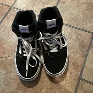 Vans high top women’s sneakers size 8. Like new